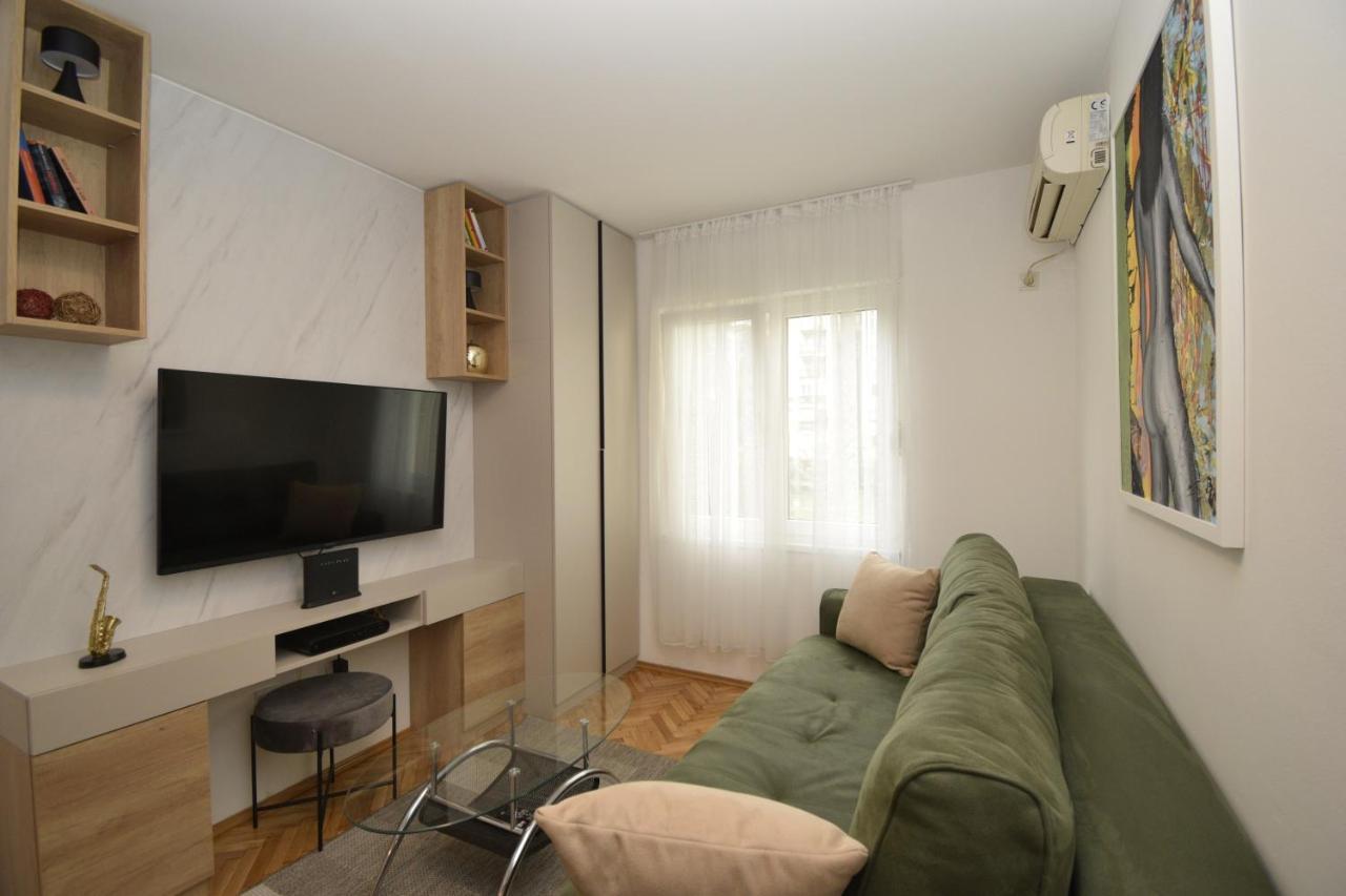 Studio apartment Art Zone Podgorica Buitenkant foto